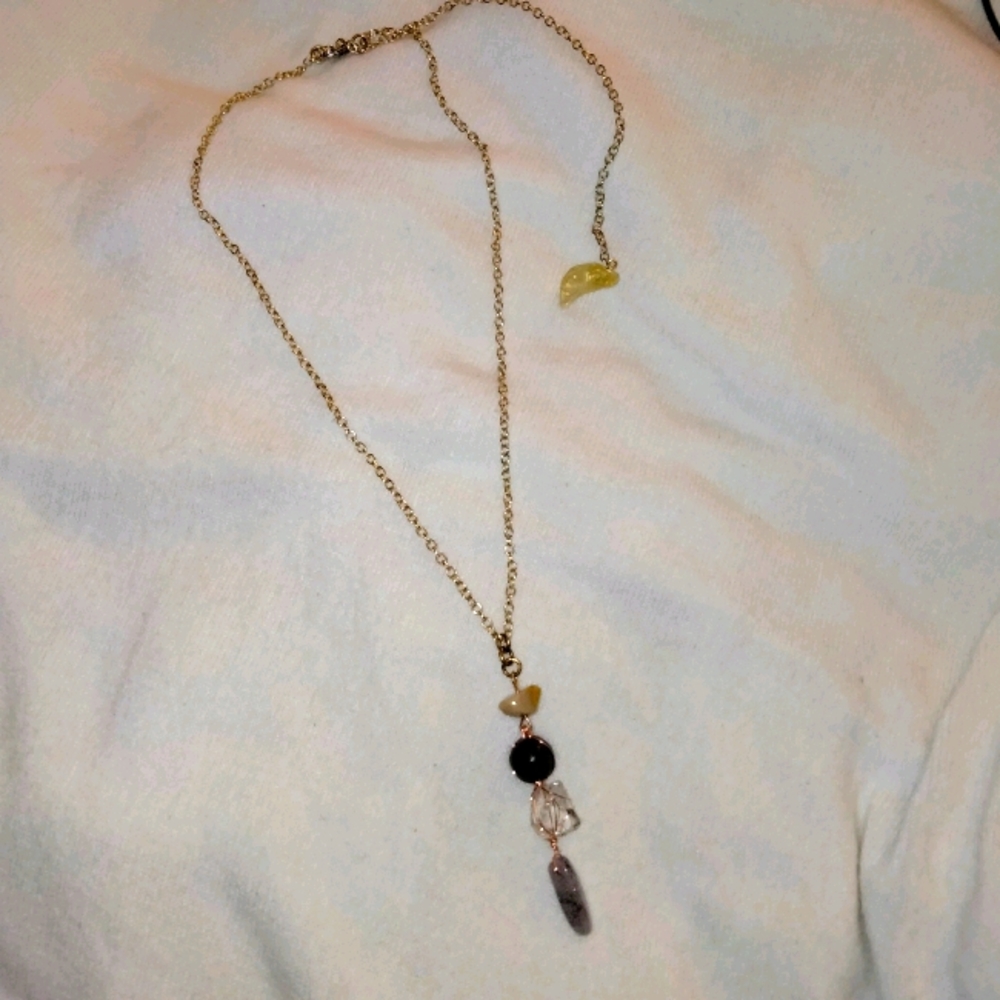 MIXED STONE NECKLACE
